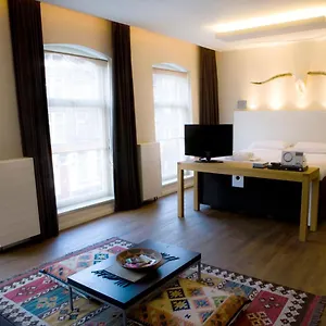 4* Hotel A Small
